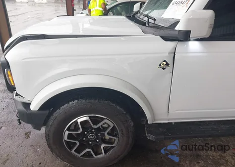 2024 Ford Bronco Outer Banks z USA, uszkodzony, nr VIN 1FMDE8BH3RLA80079